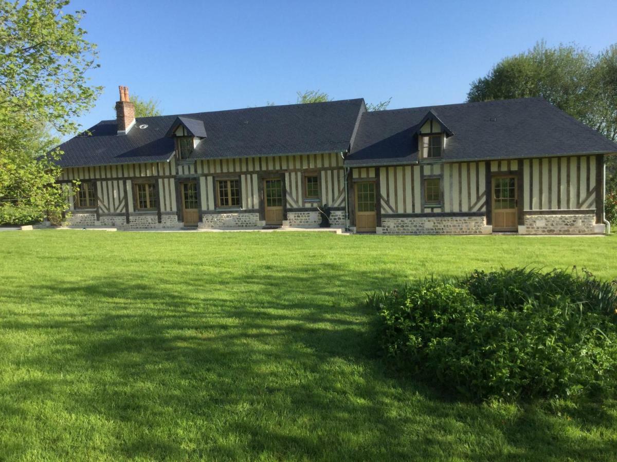 L'Auberge Du Mont Le Breuil-en-Auge Exterior foto